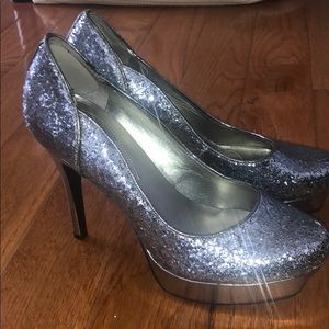 Silver Sparkling Guess Platform Pumps